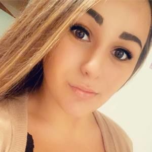 Meet your Posher, Angie